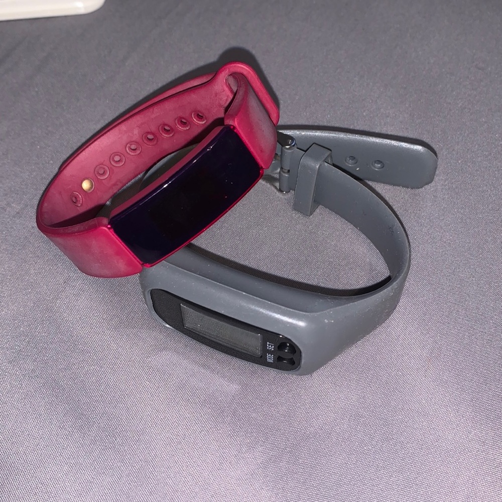 1 Fitbit and 1 Zunammy activity tracker